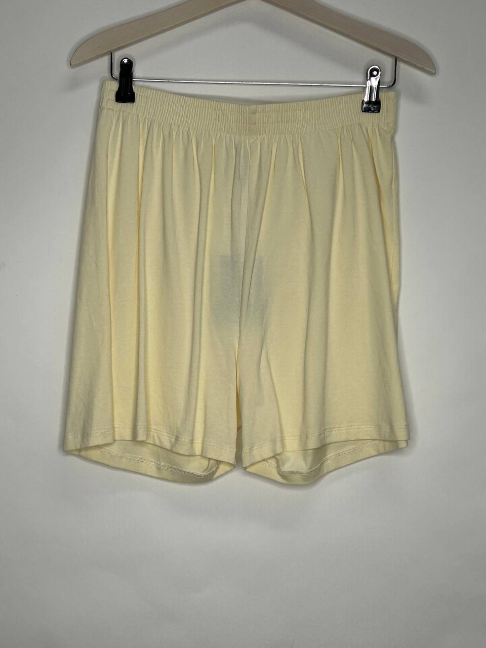 Korte broeken – Pieces – Maat M – Geel