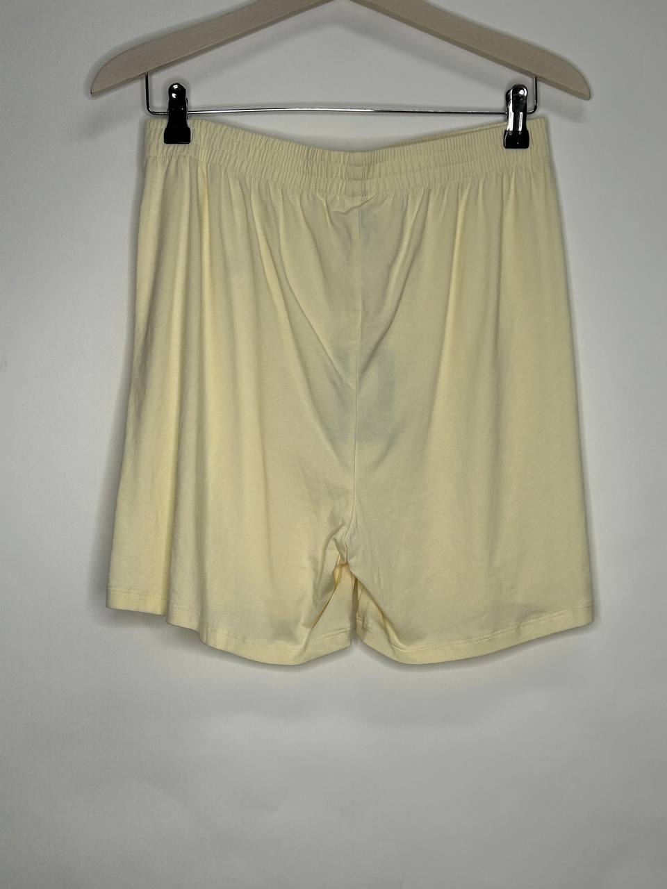 Korte broeken – Pieces – Maat M – Geel