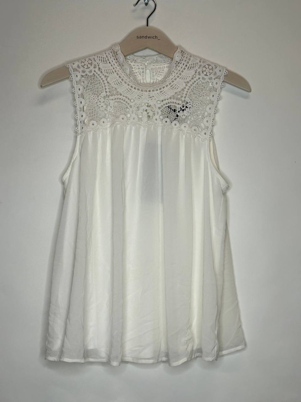 Mouwloze topjes – Only – Maat 38 – Wit