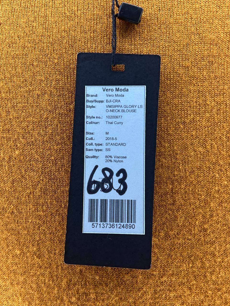 Sweaters – Vero Moda – Maat M – Oranje