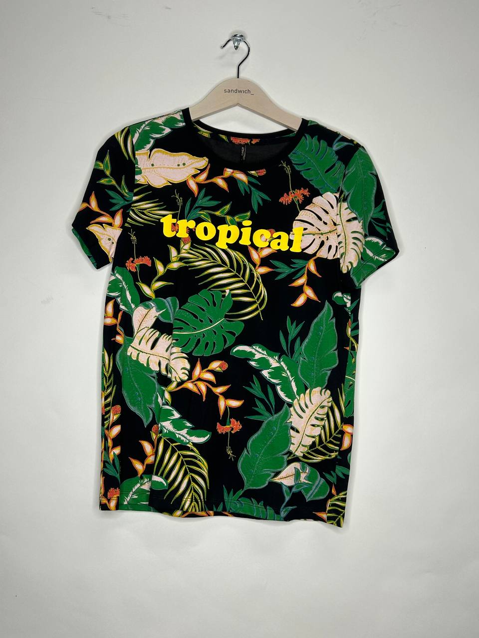 T-Shirts – Only – Maat M – Zwart