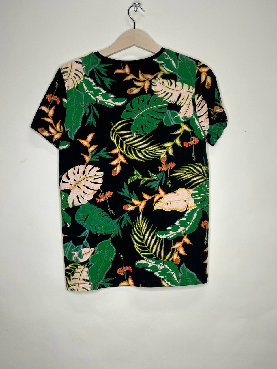 T-Shirts – Only – Maat M – Zwart