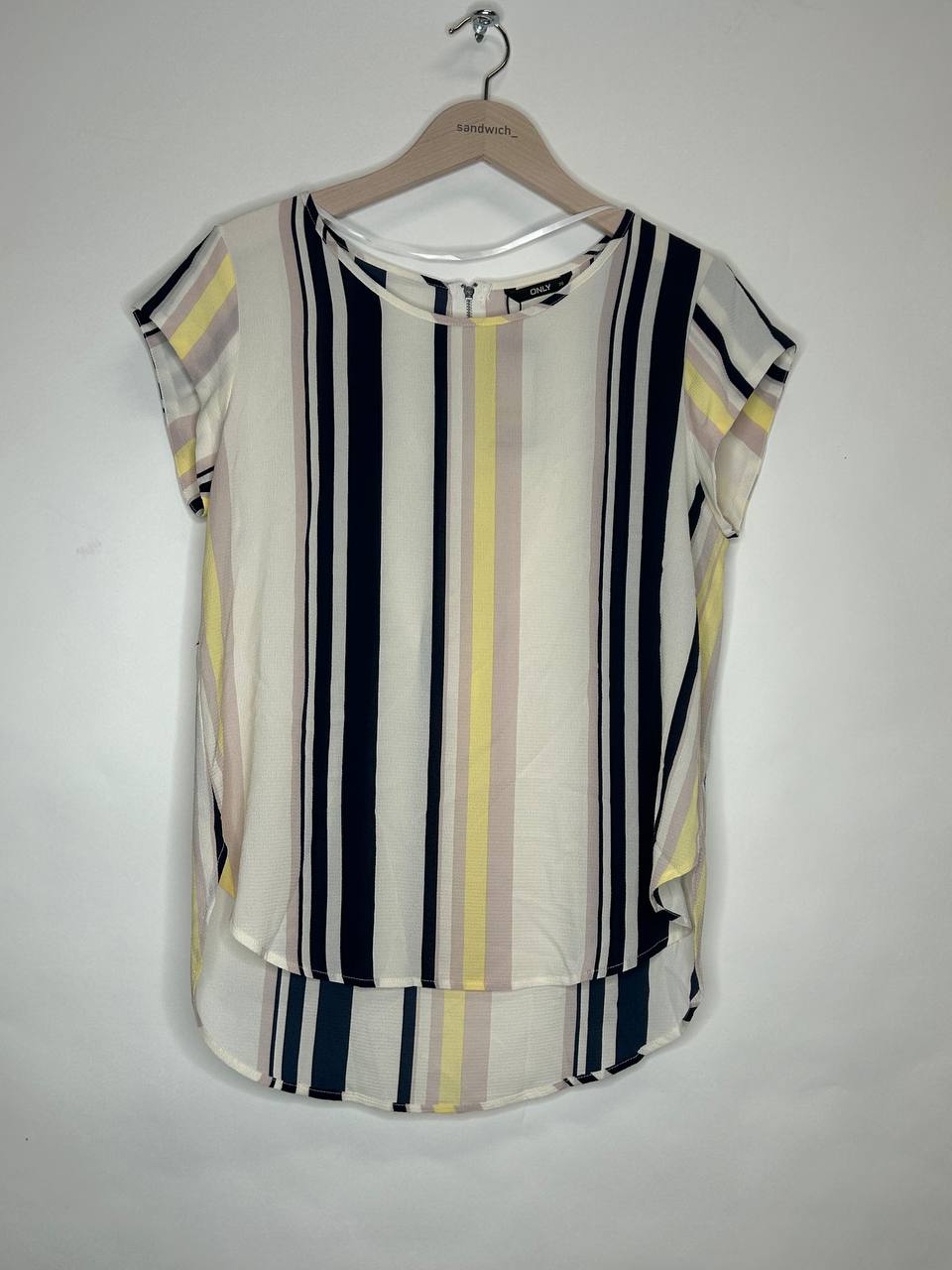 Topjes & Shirts – Only – Maat 38 – Wit