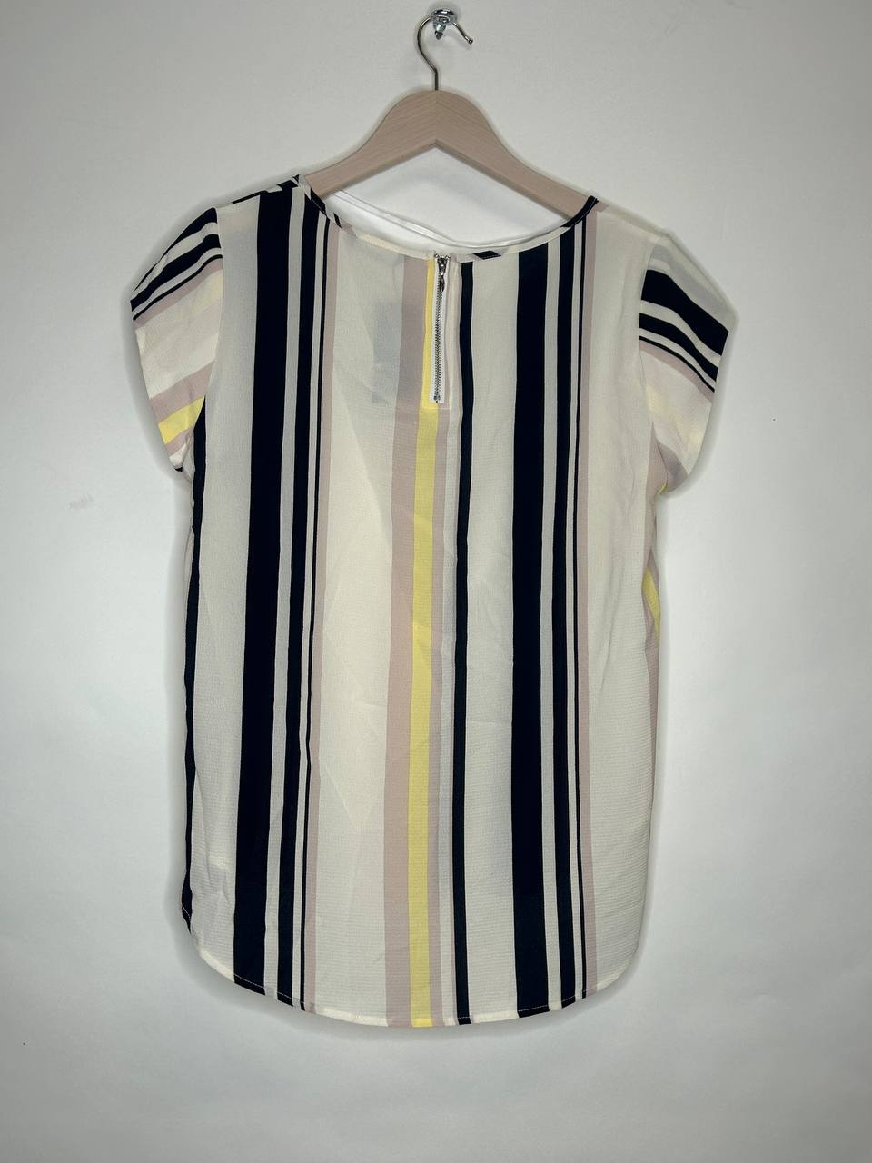 Topjes & Shirts – Only – Maat 38 – Wit