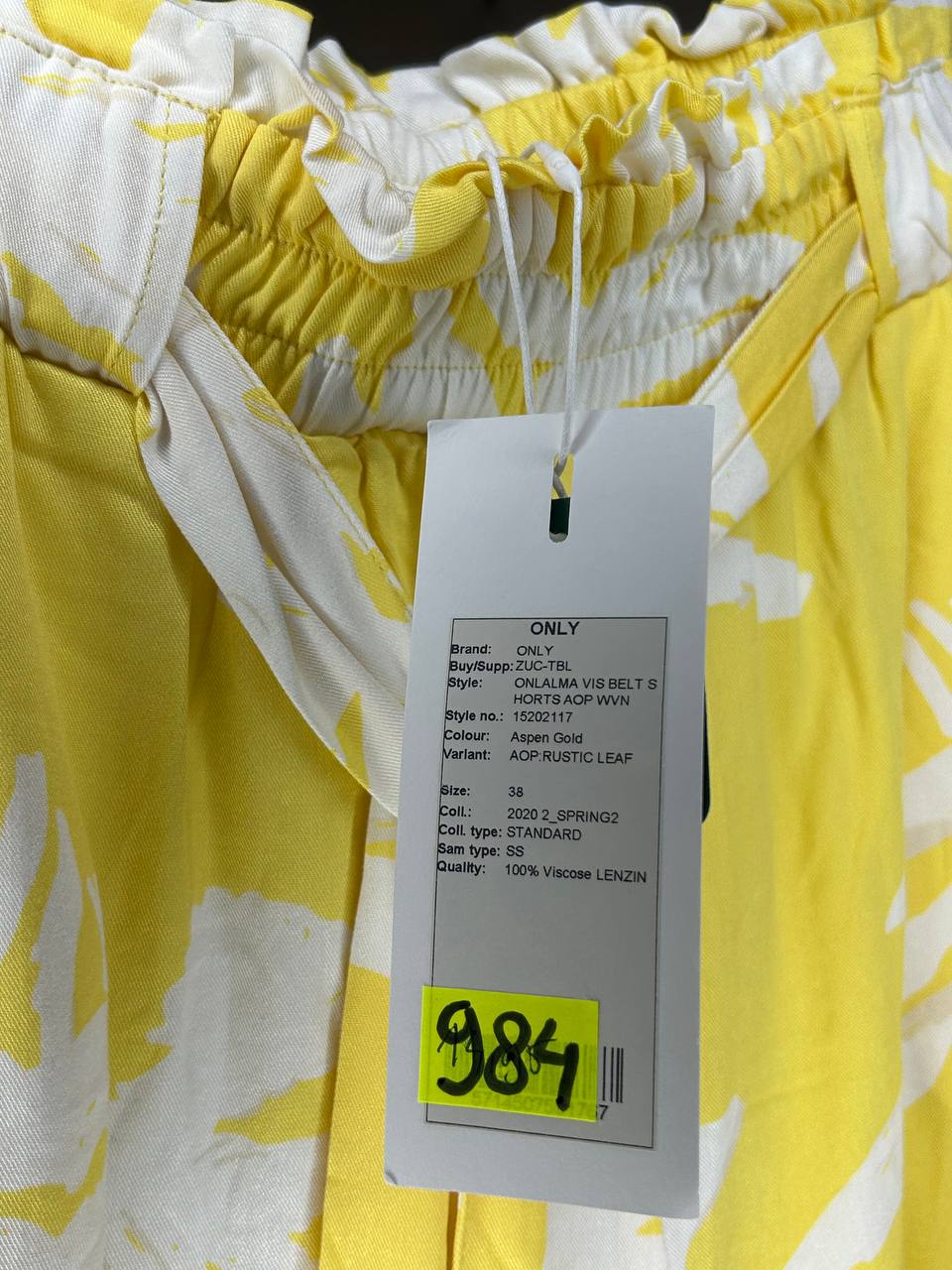 Korte broeken – Only – Maat 38 – Geel