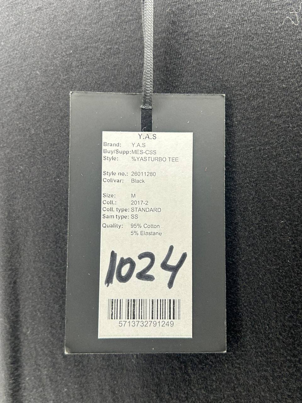 Topjes & Shirts – Y.a.s. – Maat M – Zwart