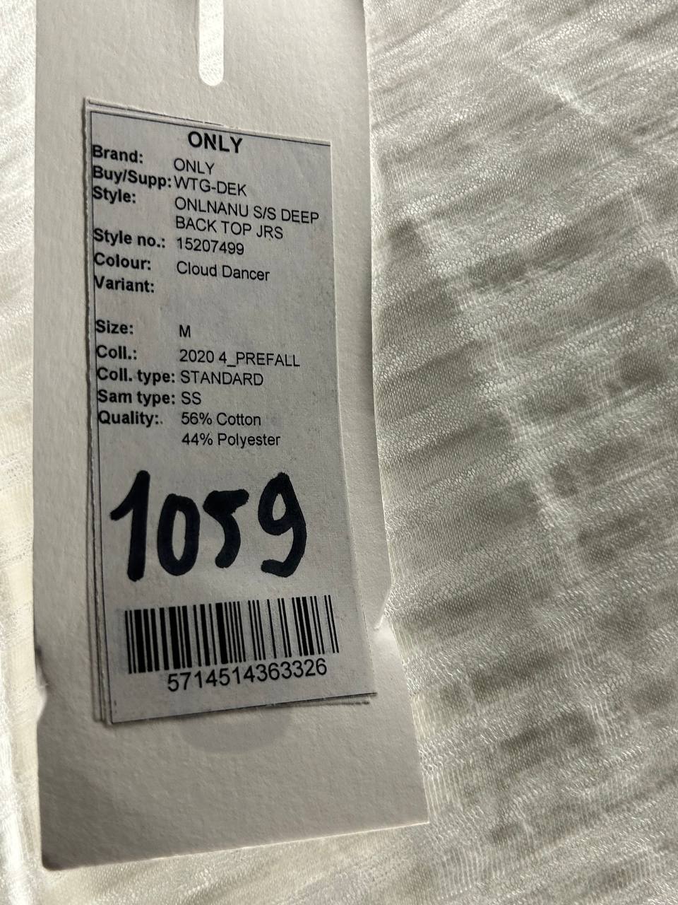 Hoodies & Sweatshirts – Only – Maat M – Wit