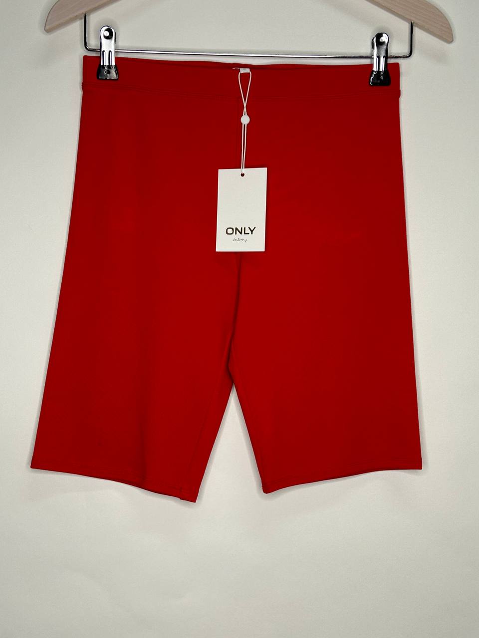 Korte broeken – Only – Maat M – Rood