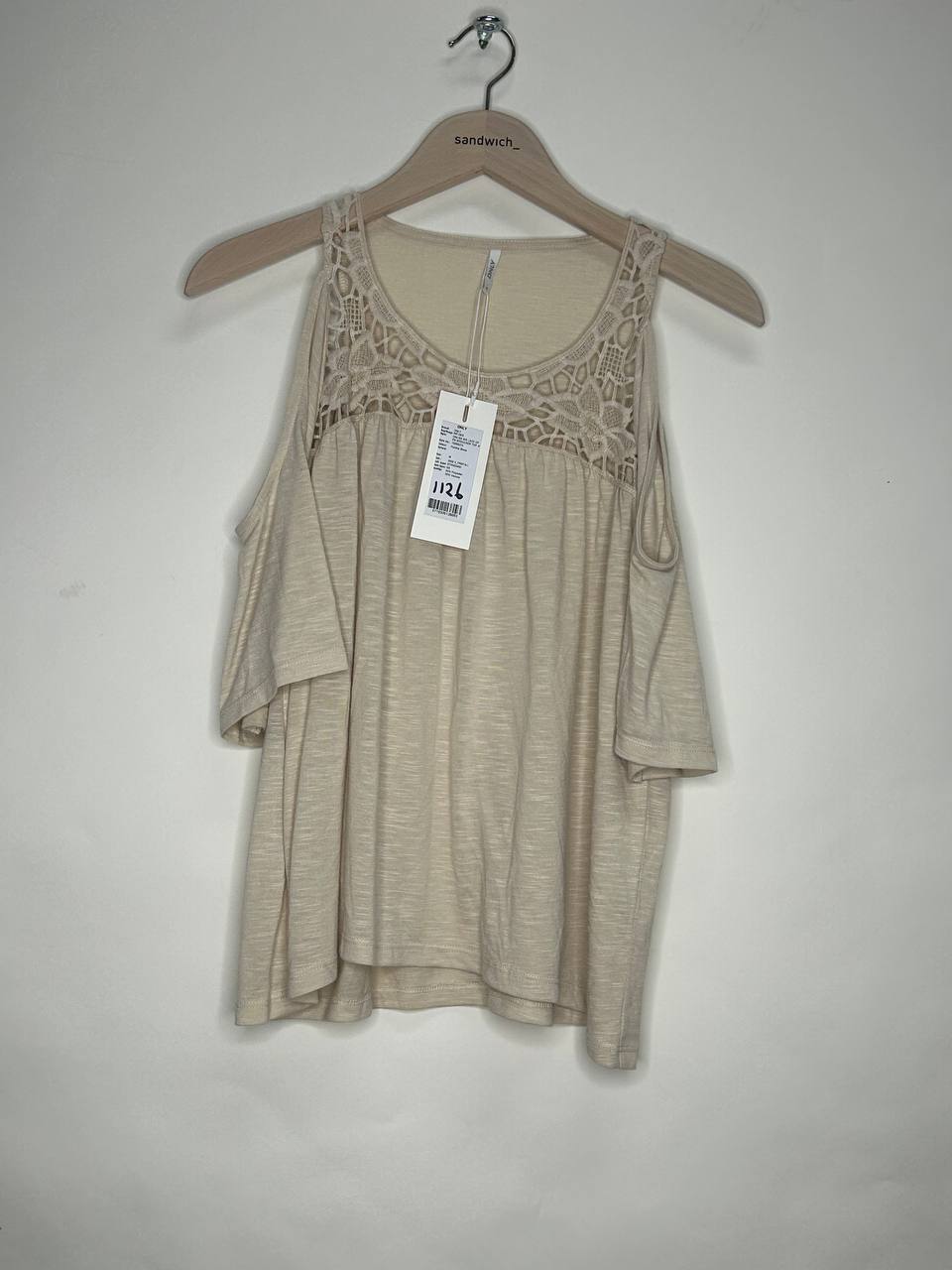 Mouwloze topjes – Only – Maat M – Beige