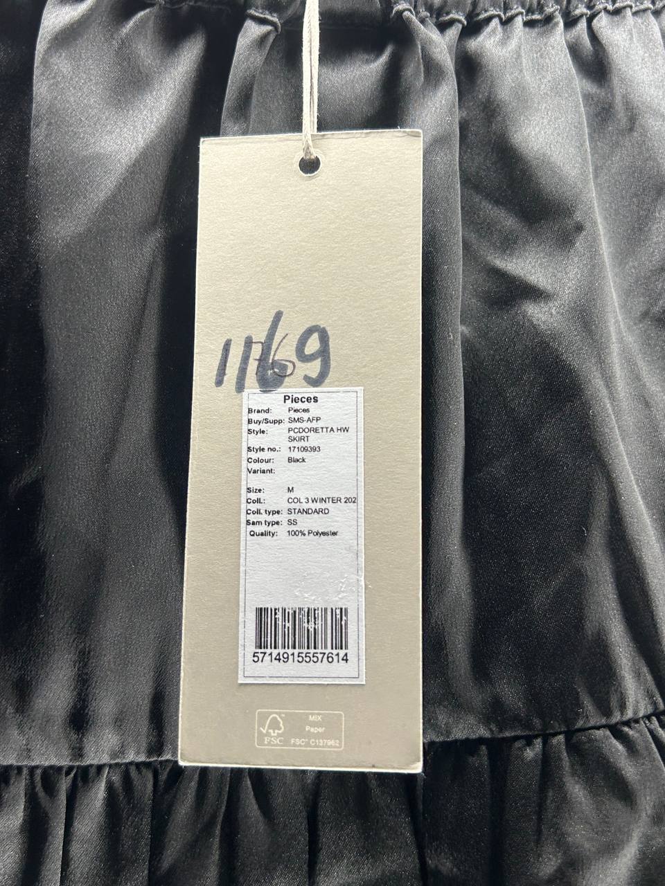 Korte rokken – Pieces – Maat M – Zwart