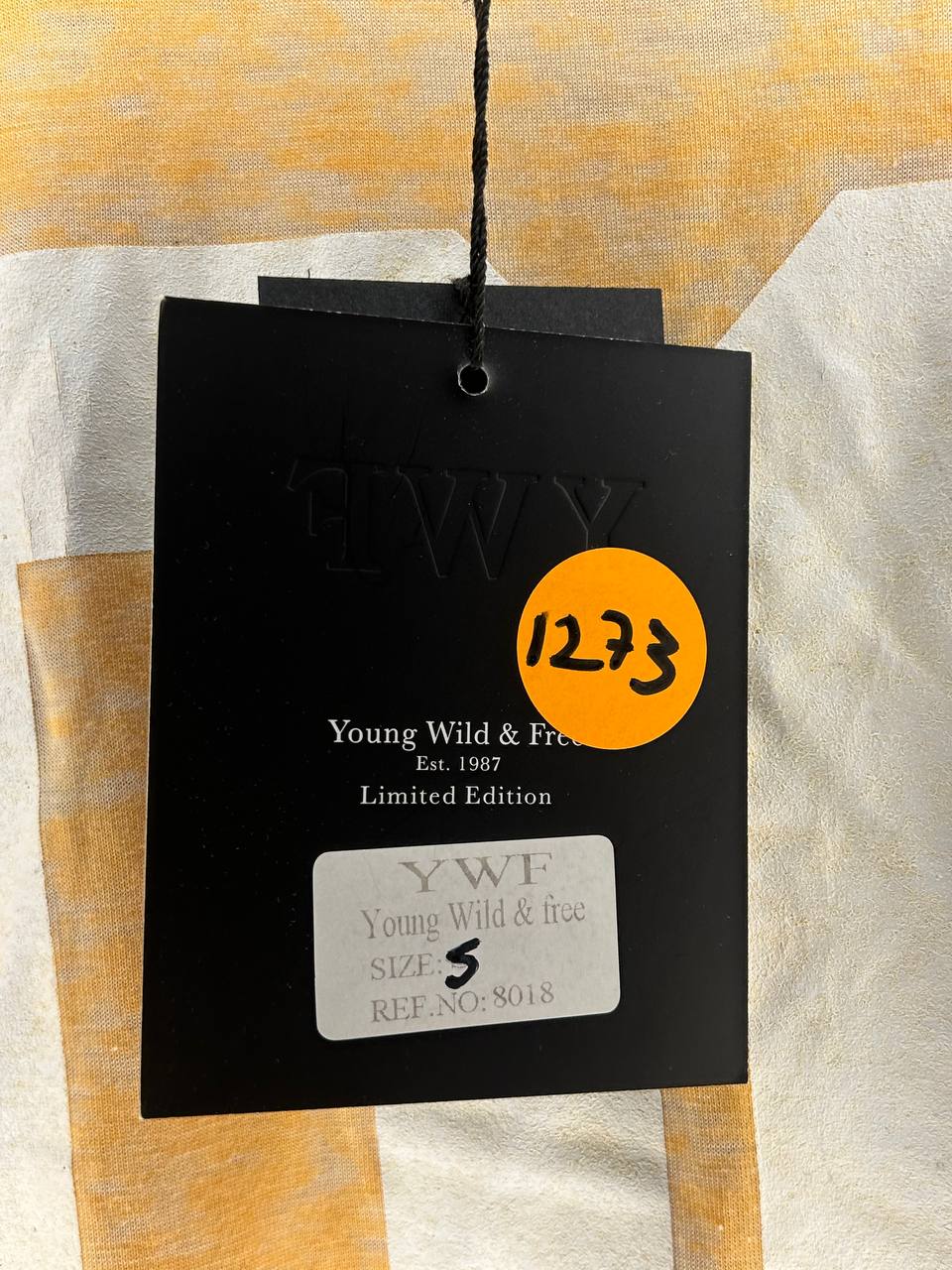 T-Shirts – Young Wild & Free – Maat S – Geel