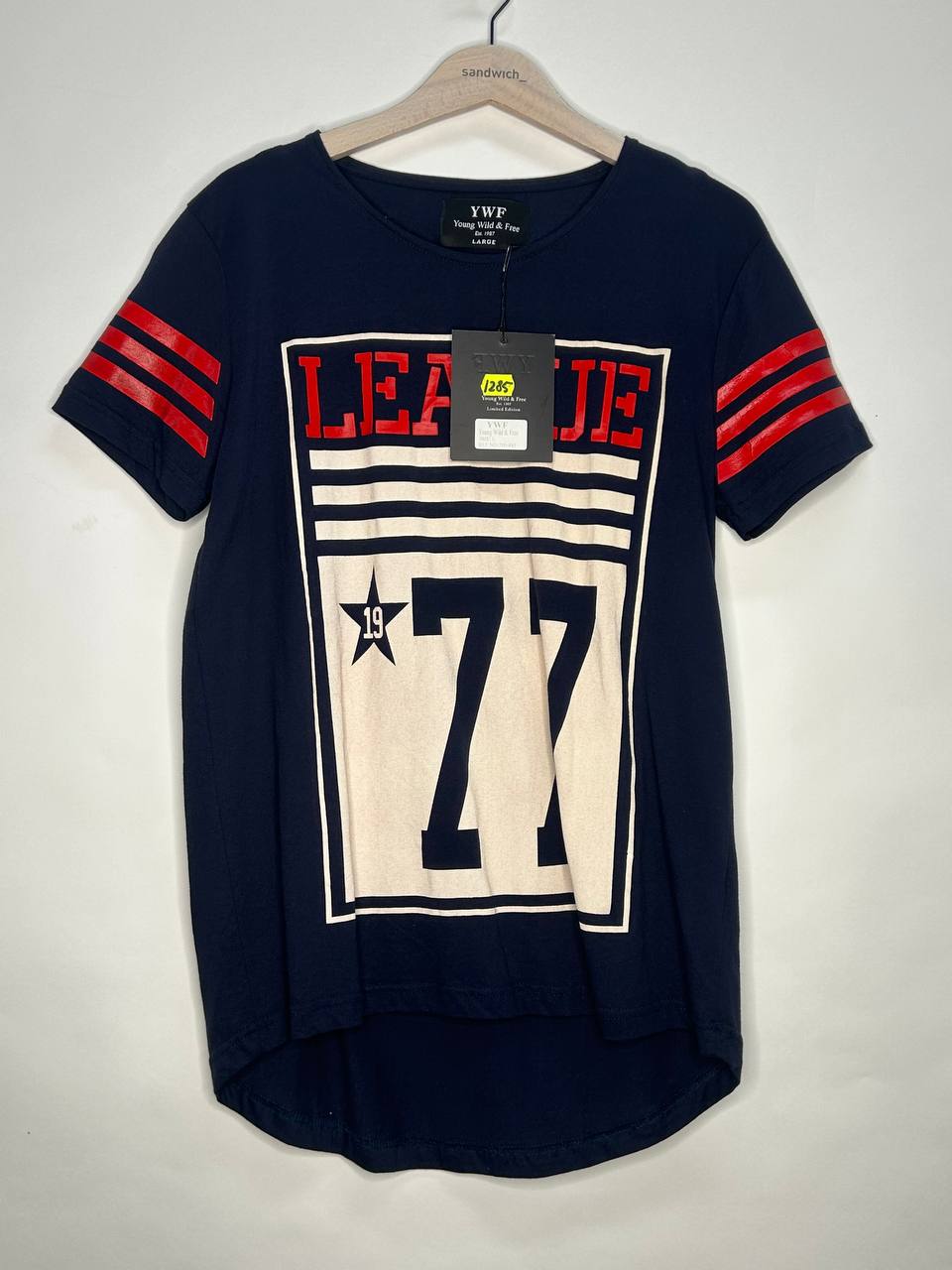 T-Shirts – Young Wild & Free – Maat L – Blauw