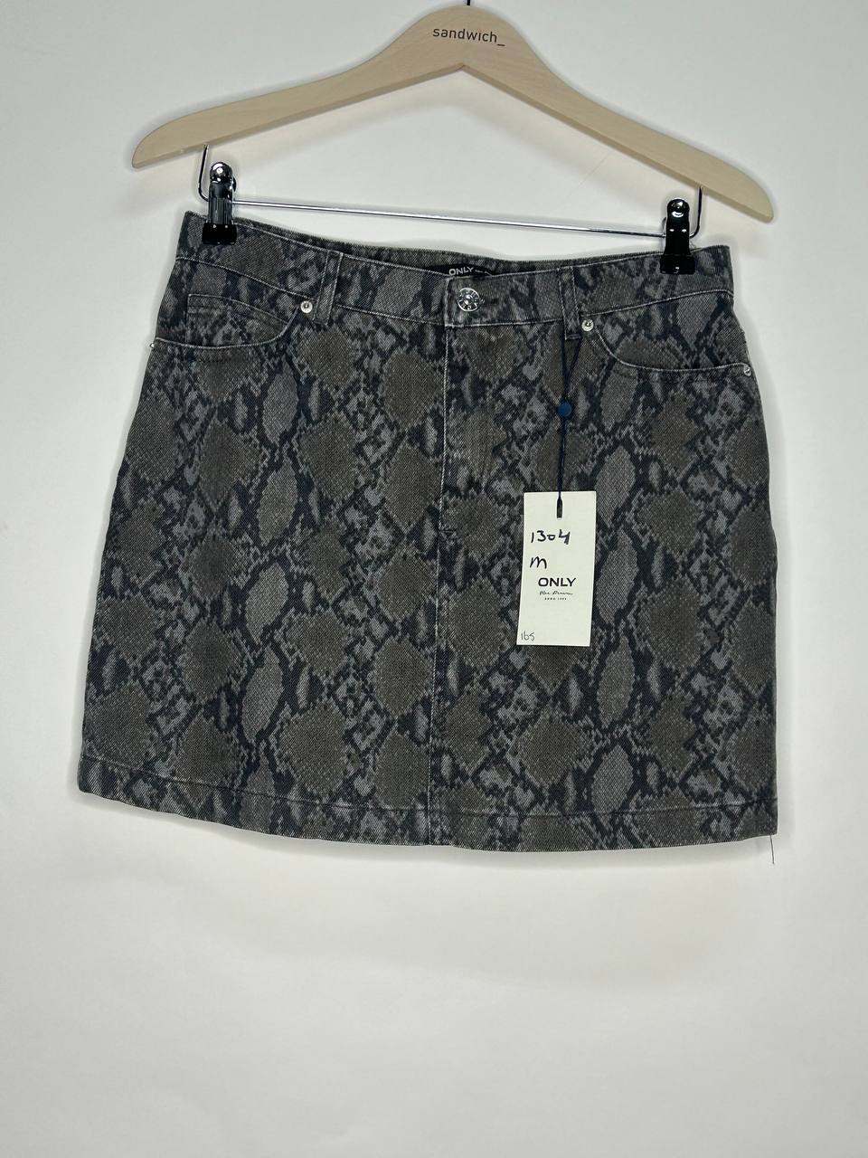 Korte rokken – Only – Maat M – Grijs