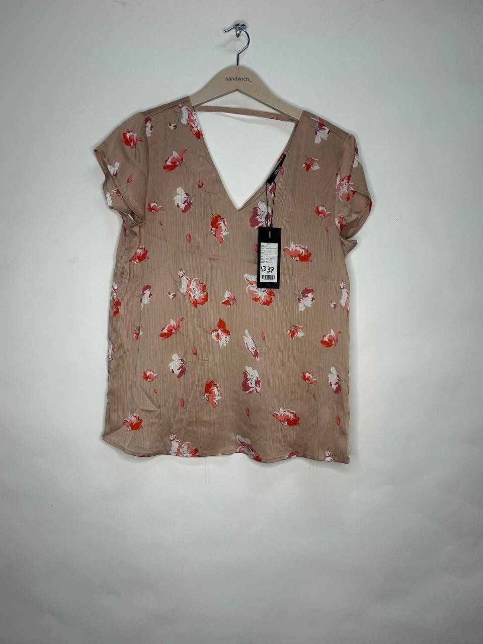 Topjes & Shirts – Only – Maat 38 – Beige